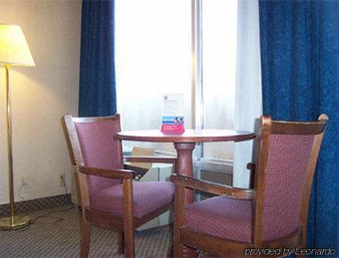 Knights Inn Overland Park Mission Phòng bức ảnh