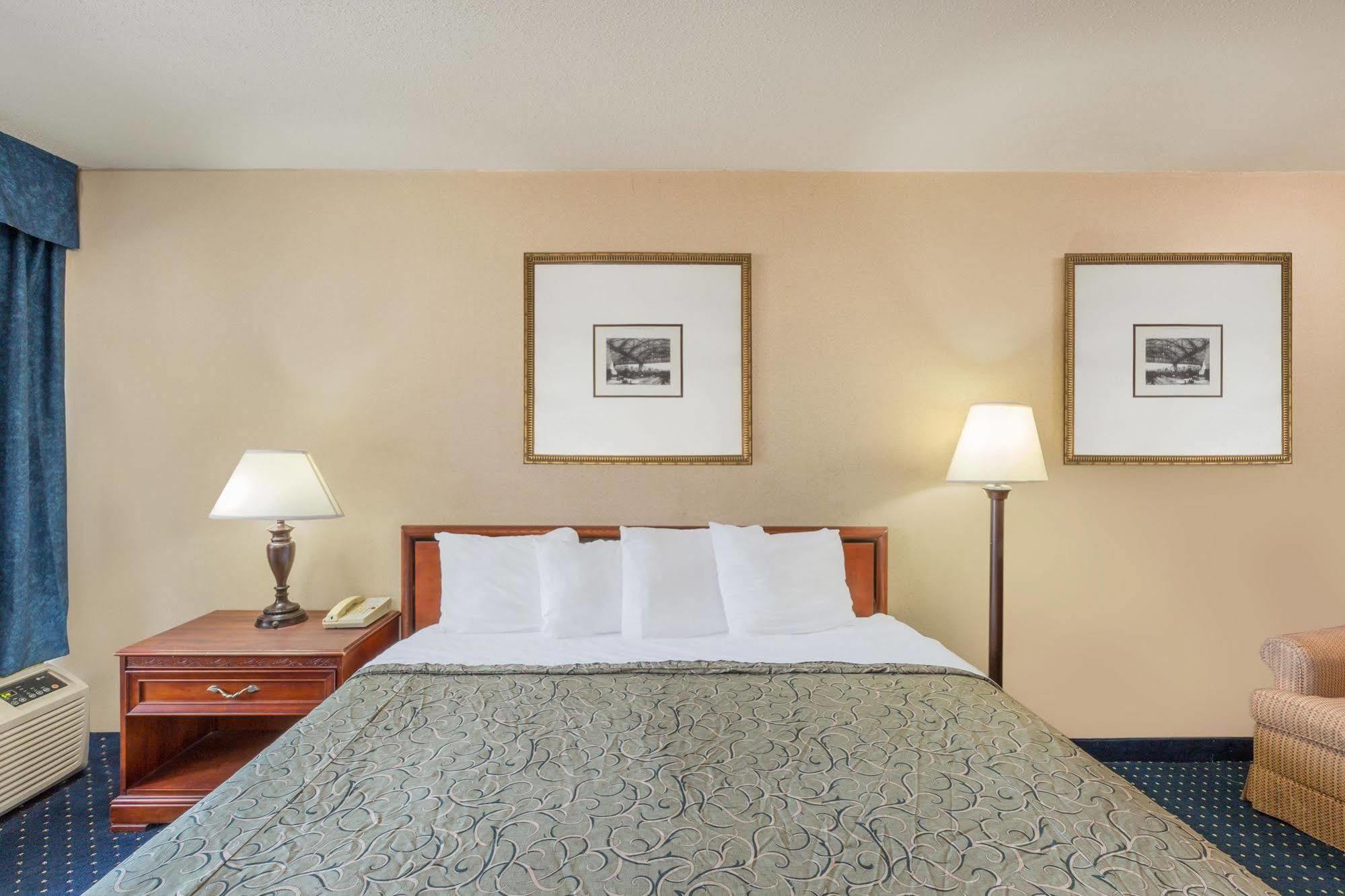 Knights Inn Overland Park Mission Ngoại thất bức ảnh