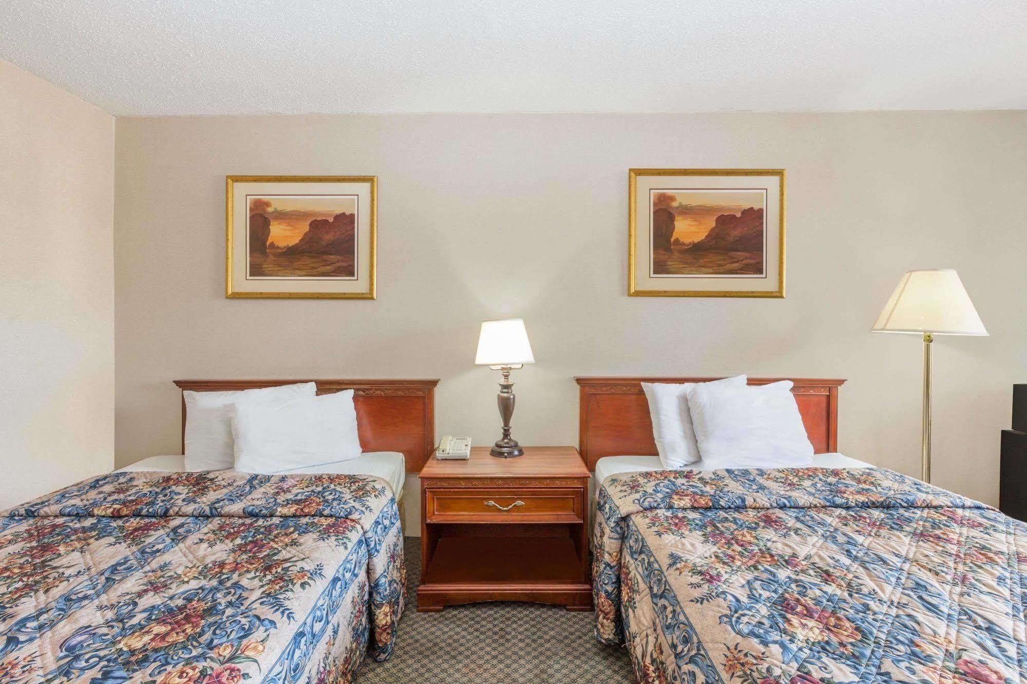 Knights Inn Overland Park Mission Ngoại thất bức ảnh